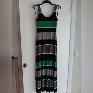 💛Striped Sleeveless Maxi Dress